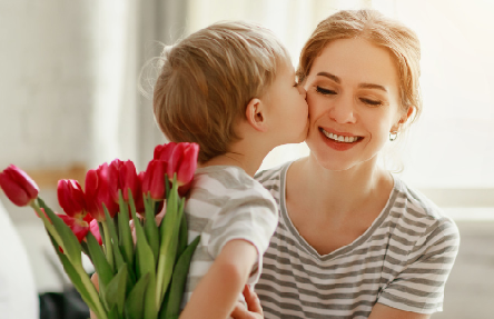 Mother's Day▎比起礼物和鲜花，妈妈更想要的可能是TA！